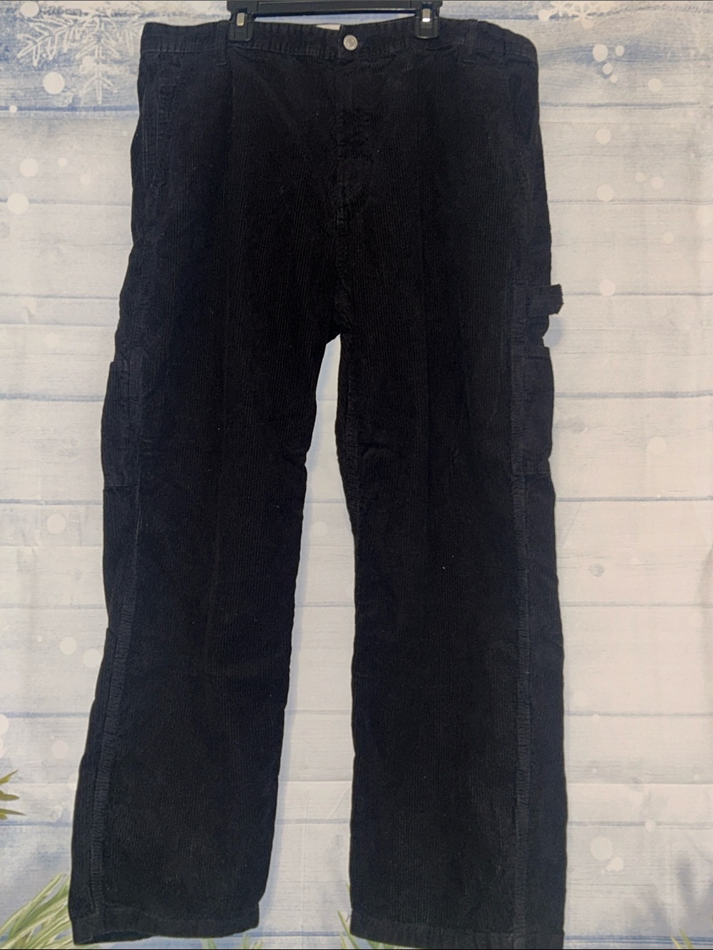 Men's Black Corduroy Cargo Pants - Relaxed Utility Style